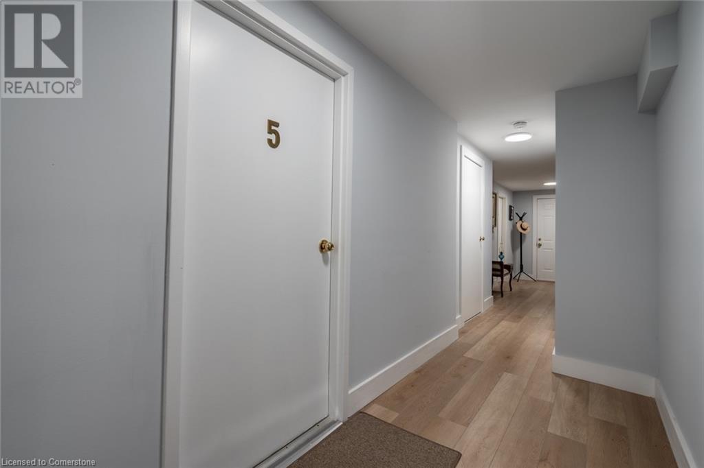 81 Hamilton Street N Property Photo 10