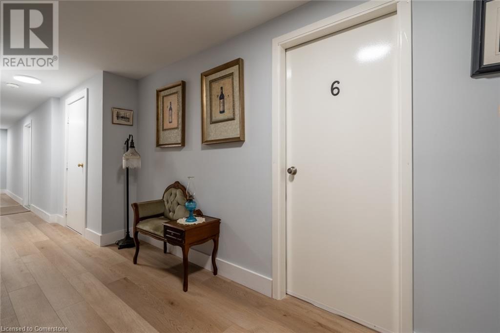 81 Hamilton Street N Property Photo 11