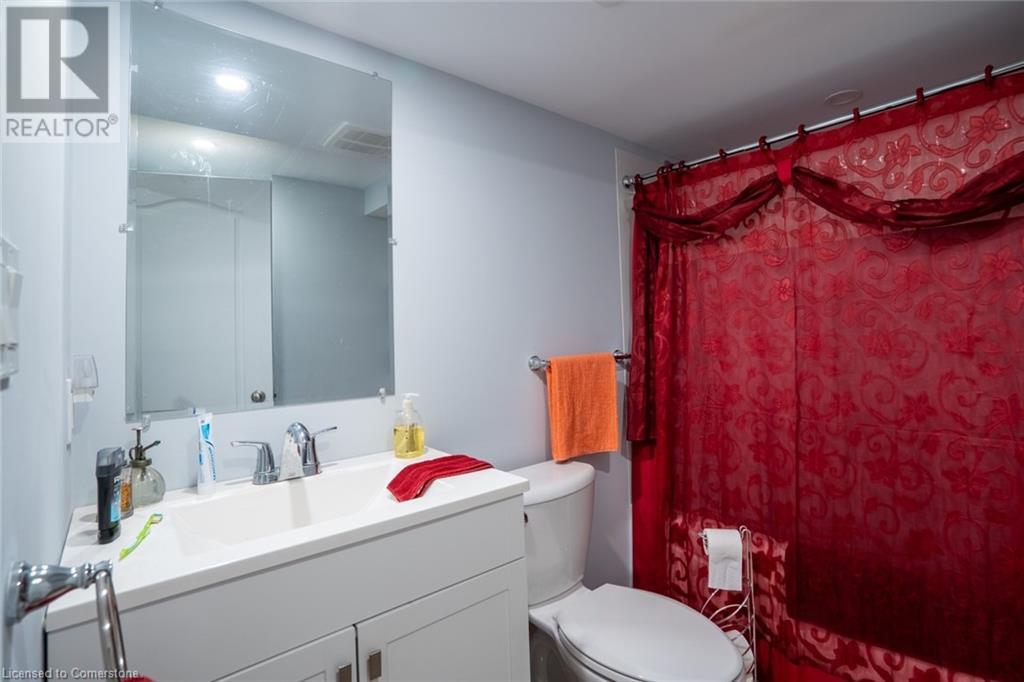 81 Hamilton Street N Property Photo 18