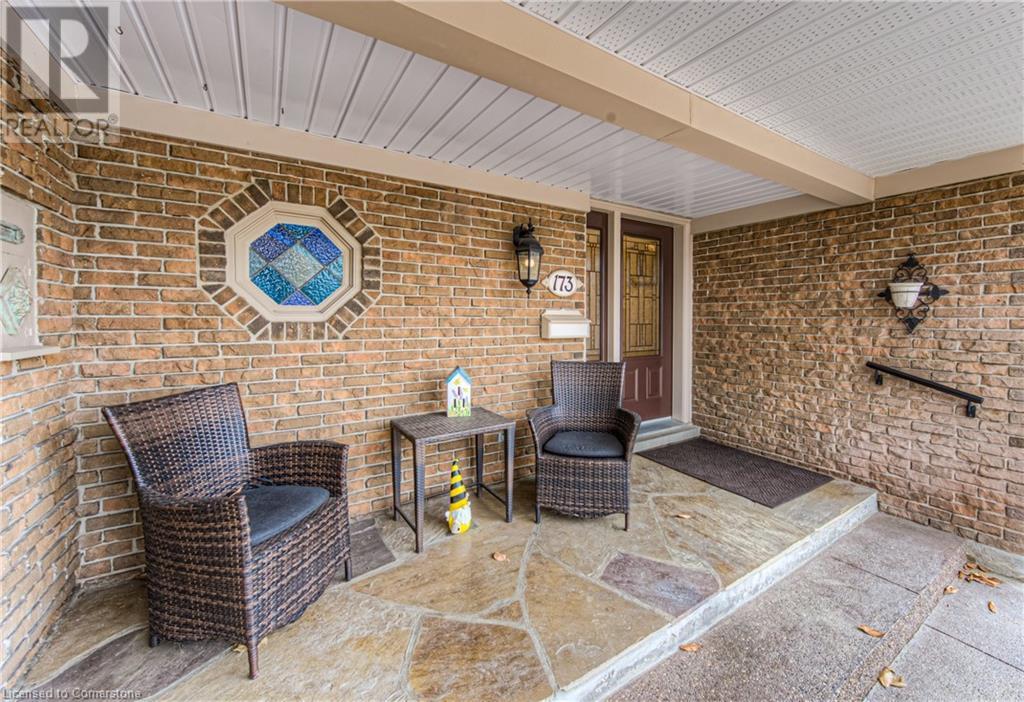 173 Ripplewood Crescent Property Photo 4