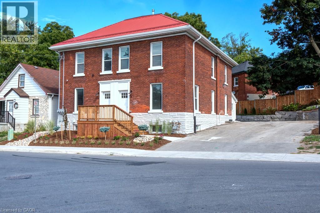 377 Main Street Property Photo 10