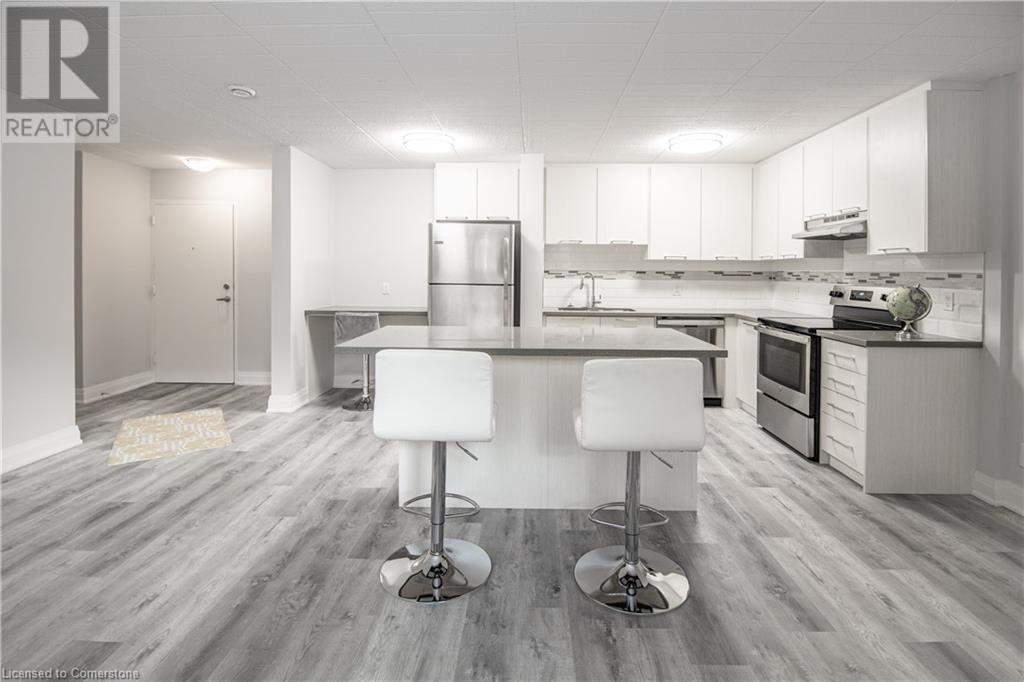 206 Stamford Real Estate Listings Main Image