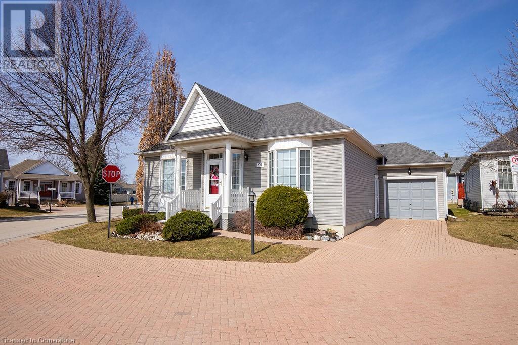 91 Silverbirch Boulevard Property Photo