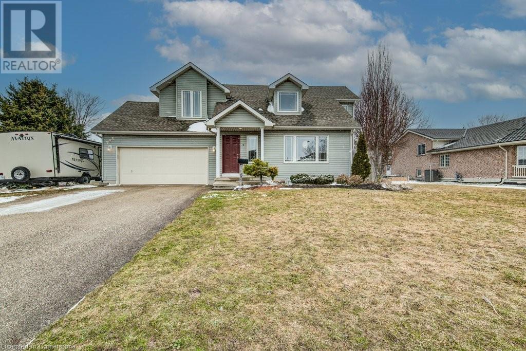 32 Listowel Real Estate Listings Main Image