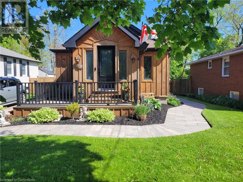 33 Rosedale Avenue Property Photo 1