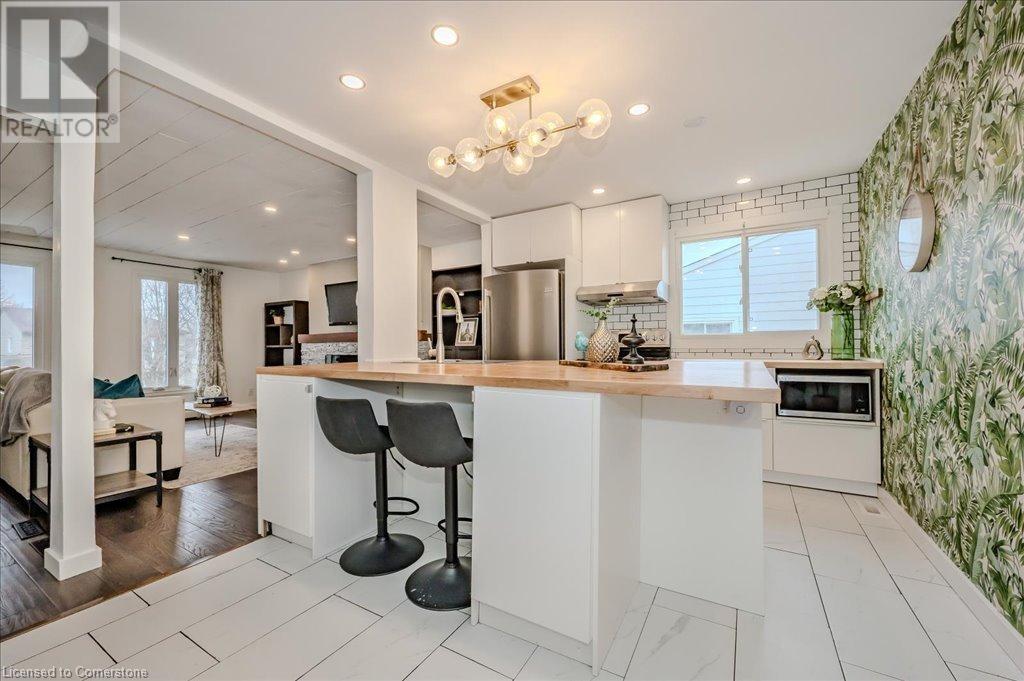 189 Silver Aspen Crescent Property Photo