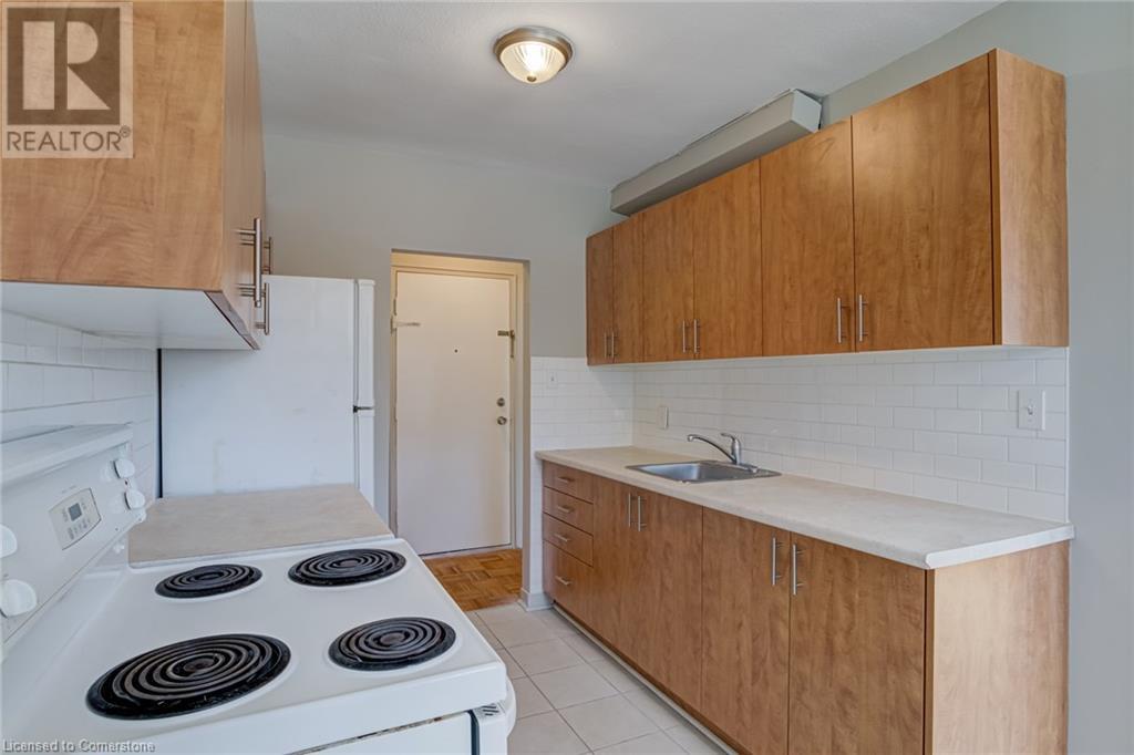 443 Pearl Street Property Photo 13