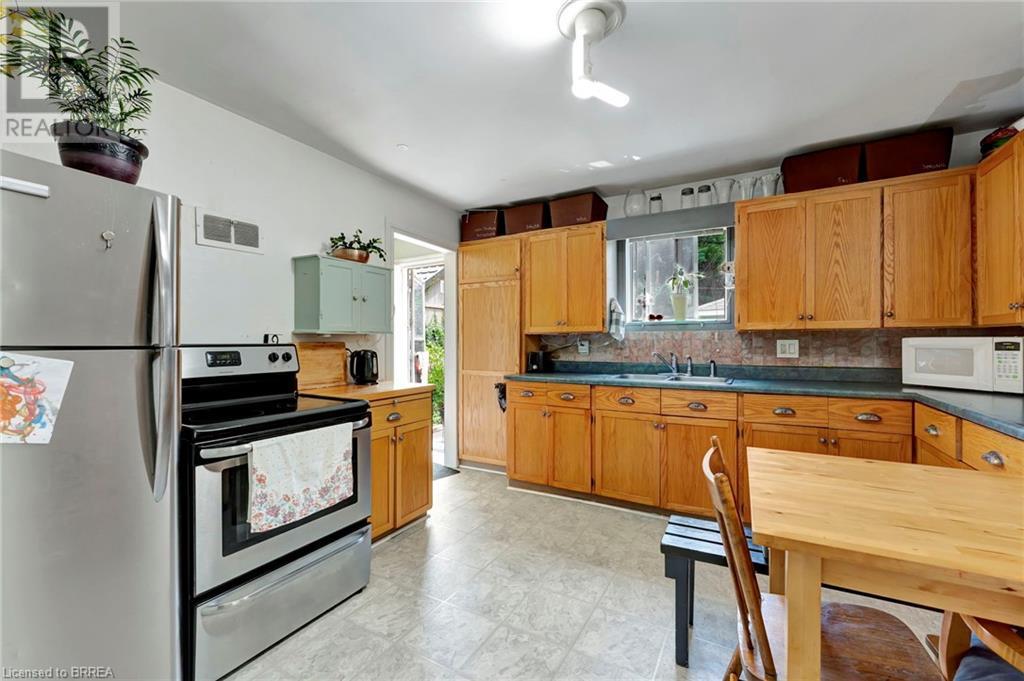 39 Port Street Property Photo 4