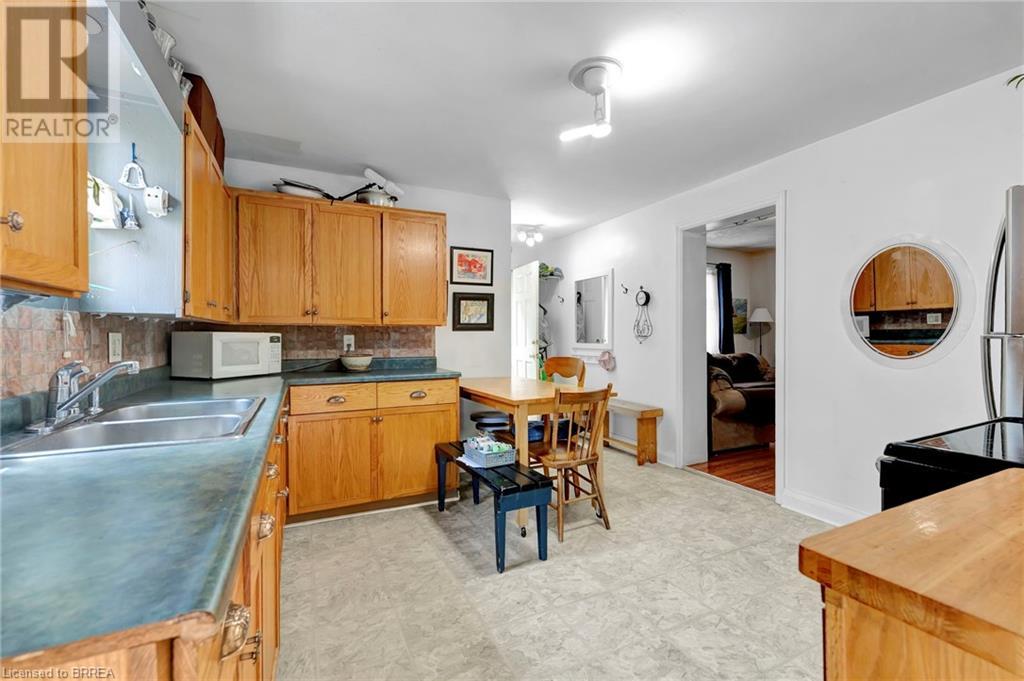 39 Port Street Property Photo 5