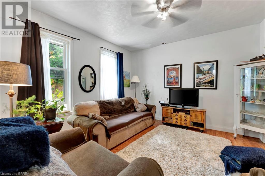 39 Port Street Property Photo 7
