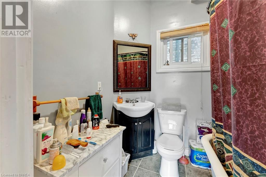 39 Port Street Property Photo 9