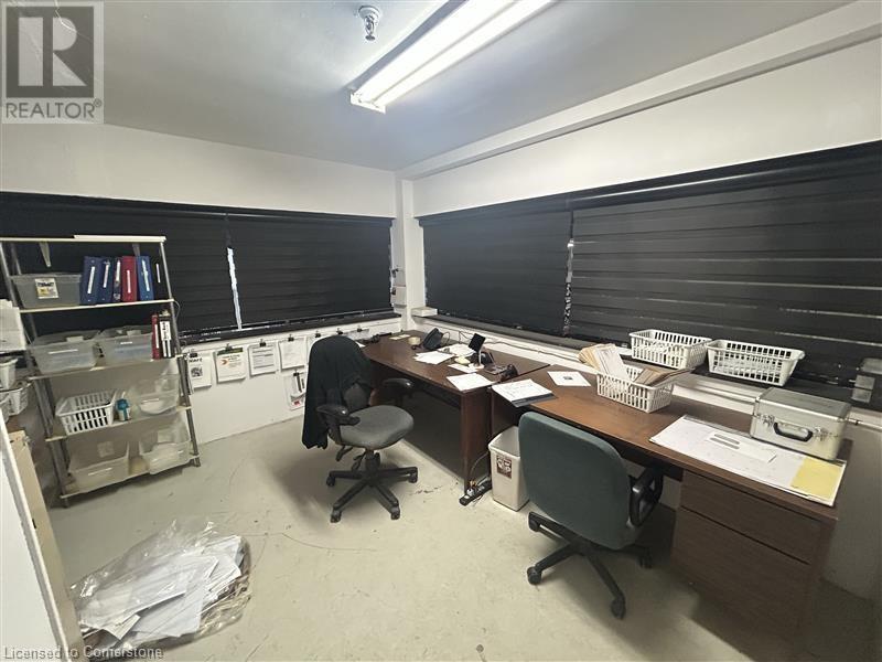 276 Kenilworth Avenue N Property Photo 17