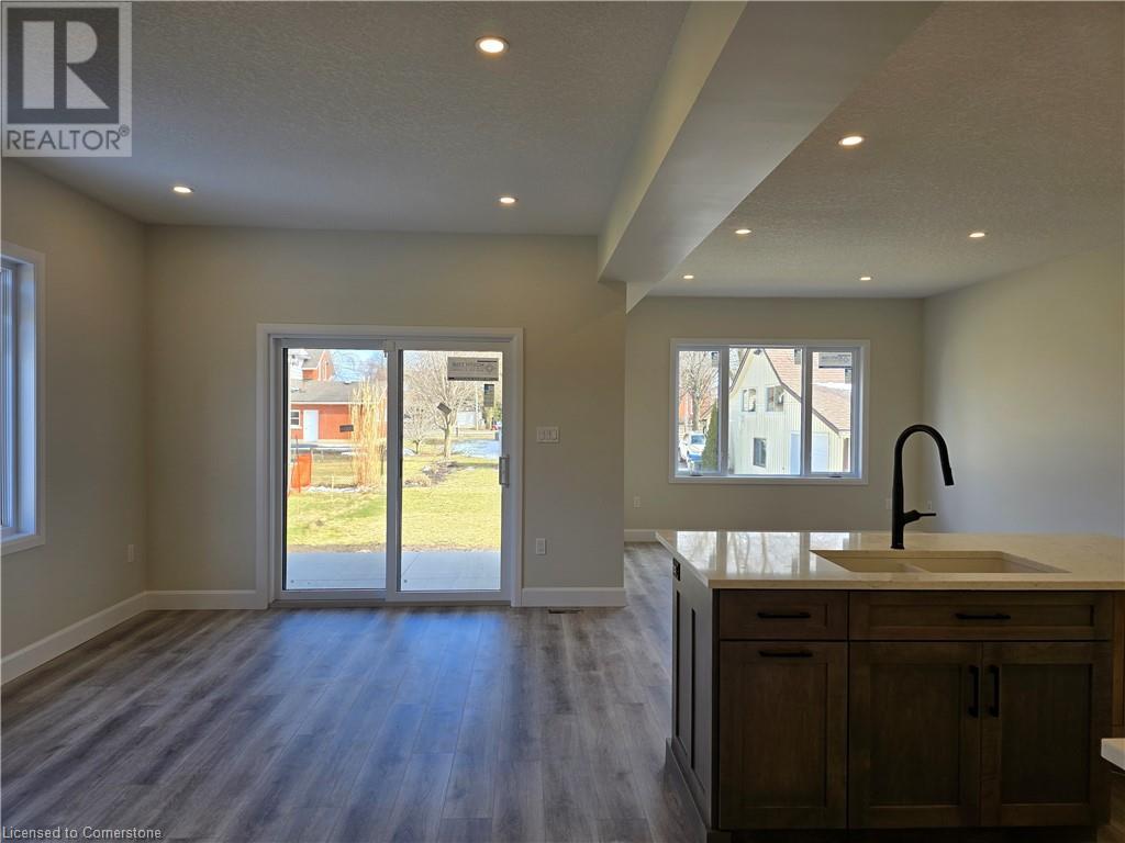 191 Queen Street Property Photo 3