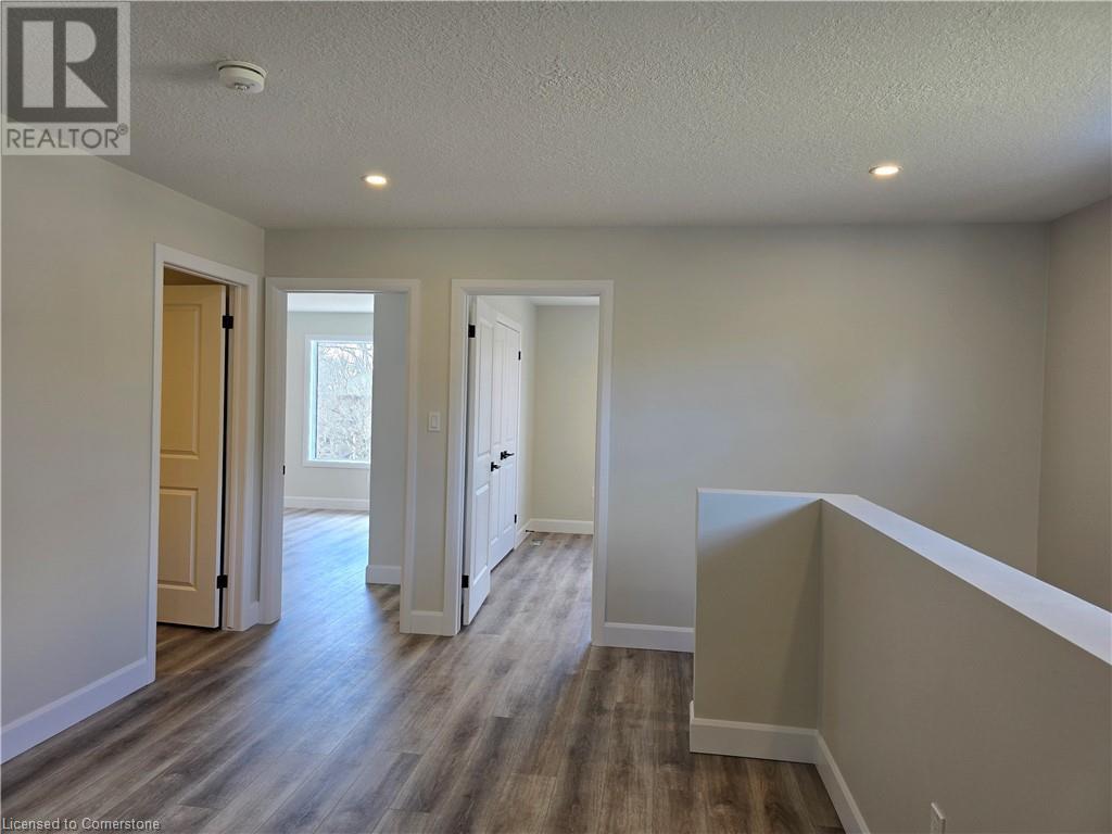 191 Queen Street Property Photo 8