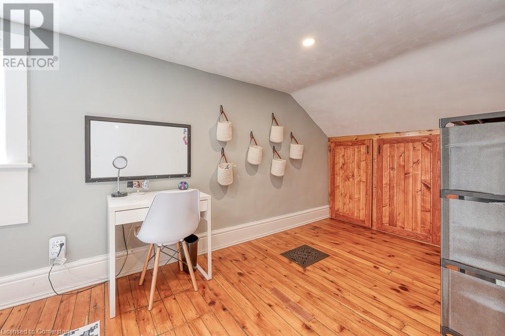 395 Holmes Street Property Photo 30