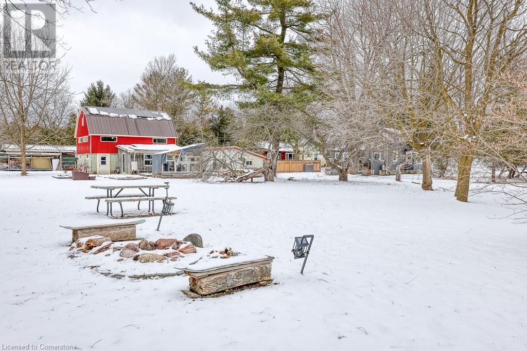 395 Holmes Street Property Photo 44