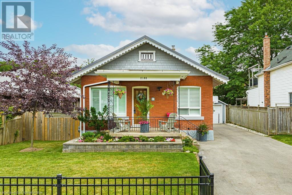2188 New Street Property Photo