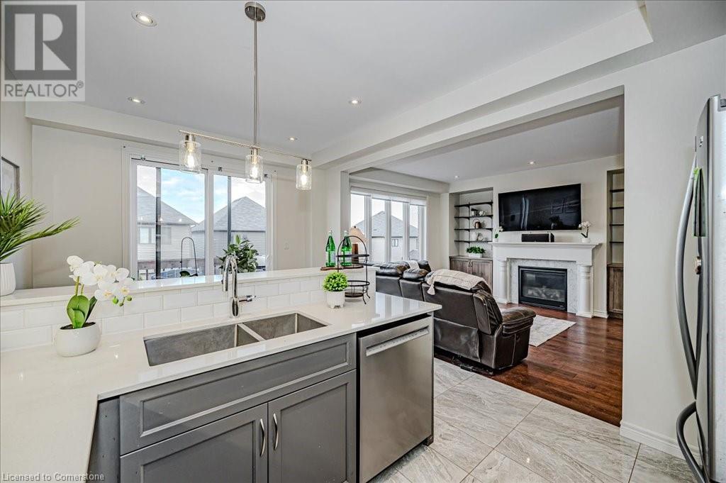 4077 Thomas Street Property Photo 17