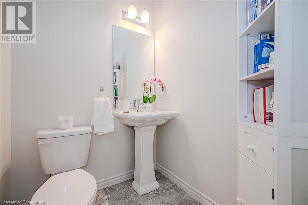4077 Thomas Street Property Photo 25