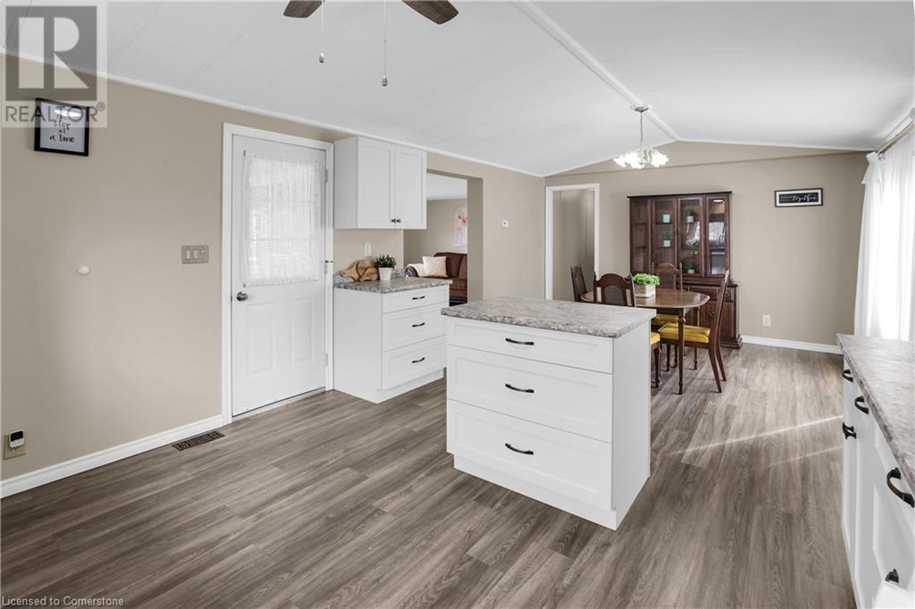3033 Townline Road Unit# 153 Property Photo 8