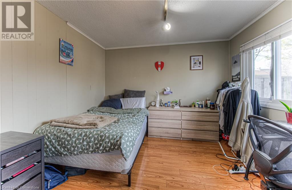 121 University Avenue E Unit# 9 Property Photo 10