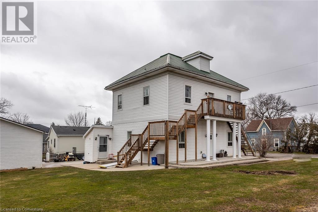 7 Munsee Street N Property Photo