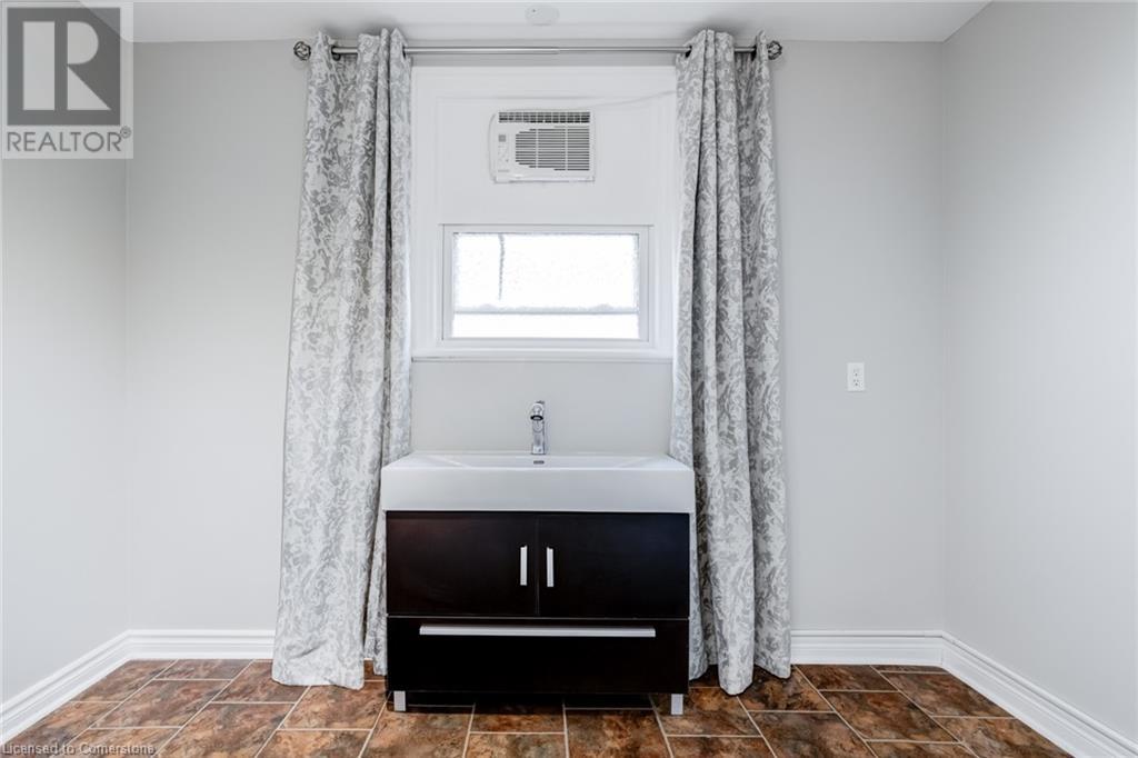 15 Empress Avenue Property Photo 14