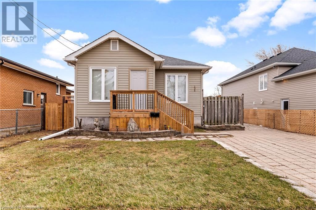 135 St George Street Property Photo 1