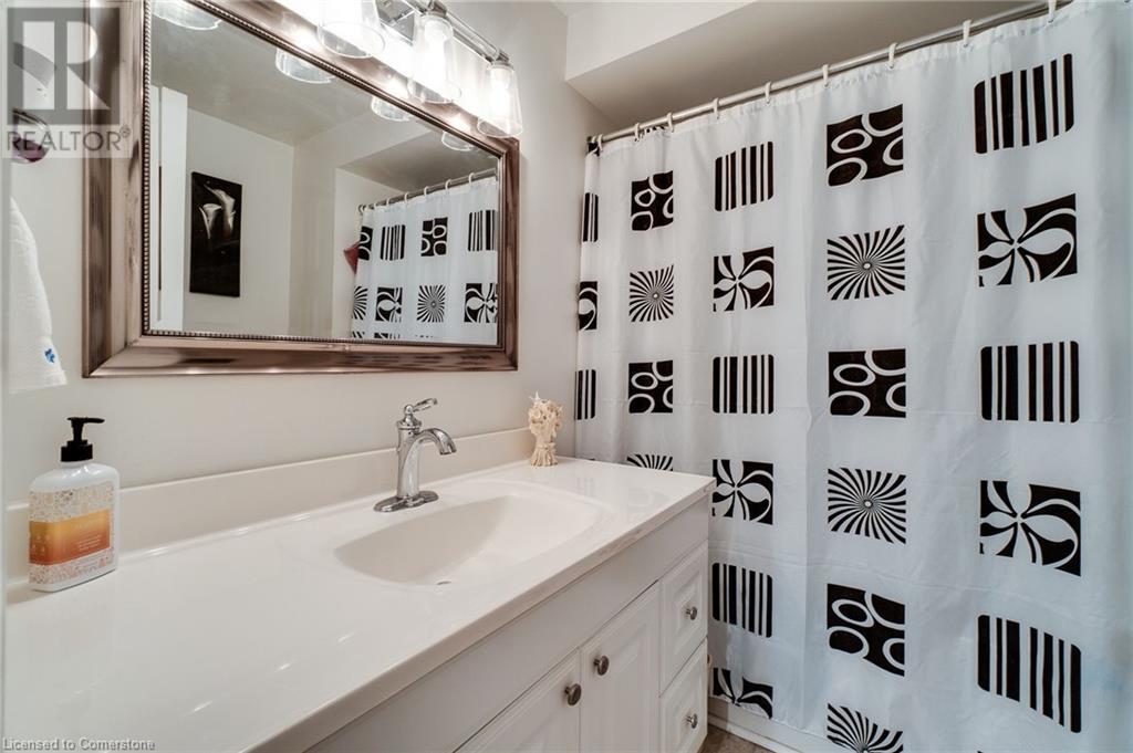 215 Glamis Road Unit# 40 Property Photo 11