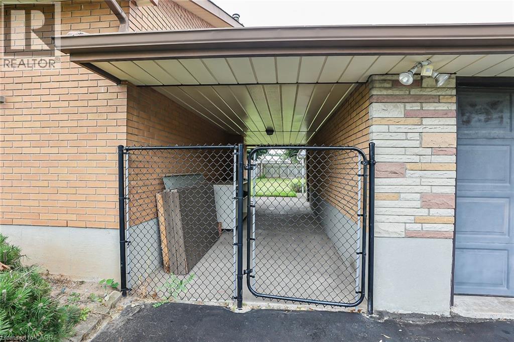 5750 Hodgson Avenue Property Photo 9