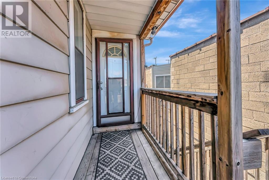 893 Barton Street E Property Photo 13
