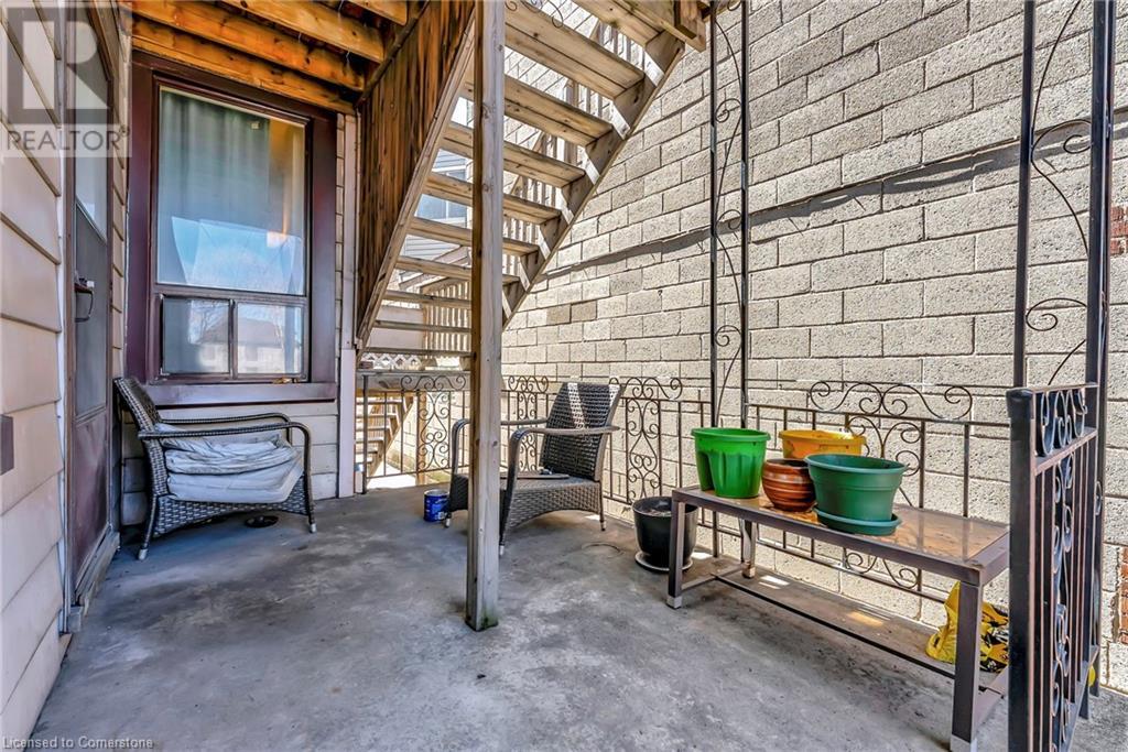 893 Barton Street E Property Photo 24