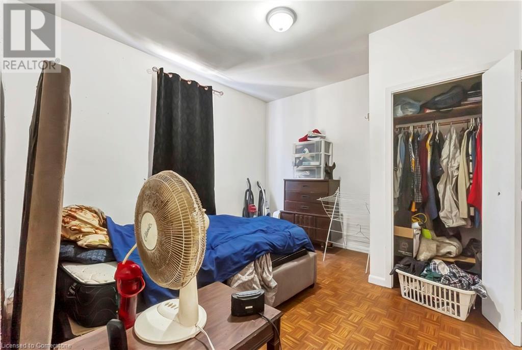 893 Barton Street E Property Photo 25
