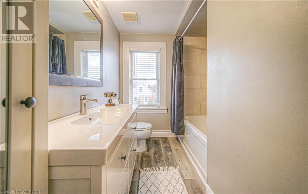 58 Stanley Street Property Photo 17