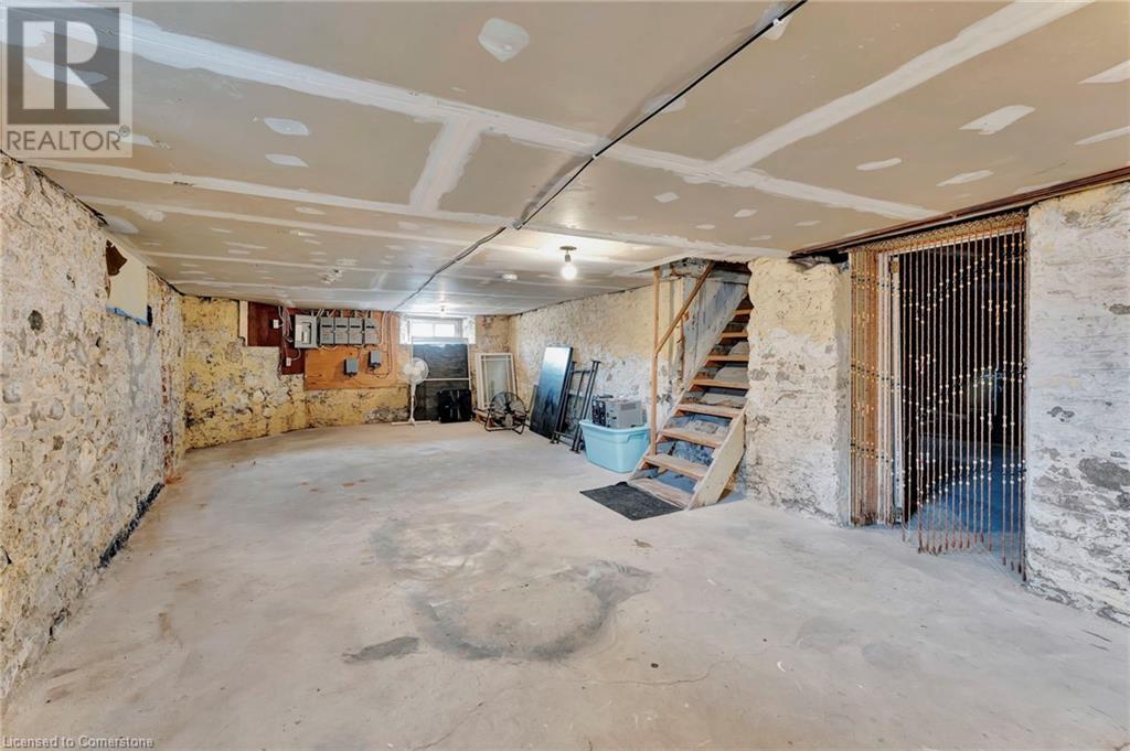 49 Dumfries Street Property Photo 35