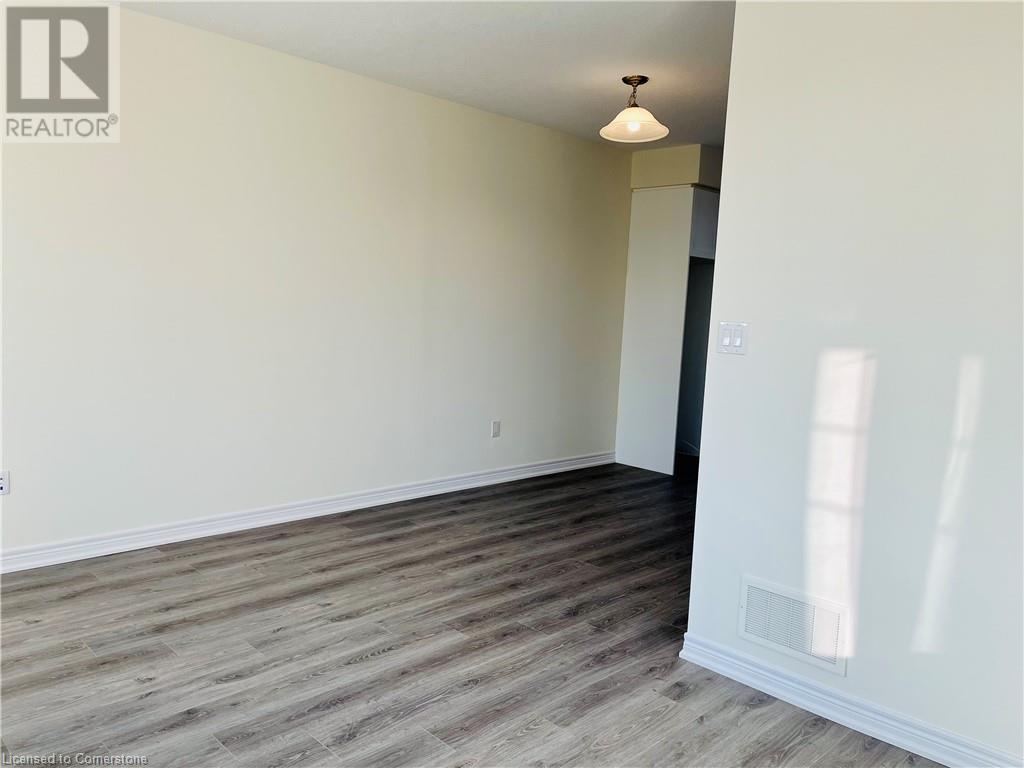 106 Hollywood Court Property Photo 10