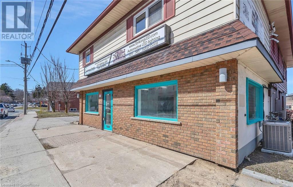 581 Lancaster Street W Property Photo