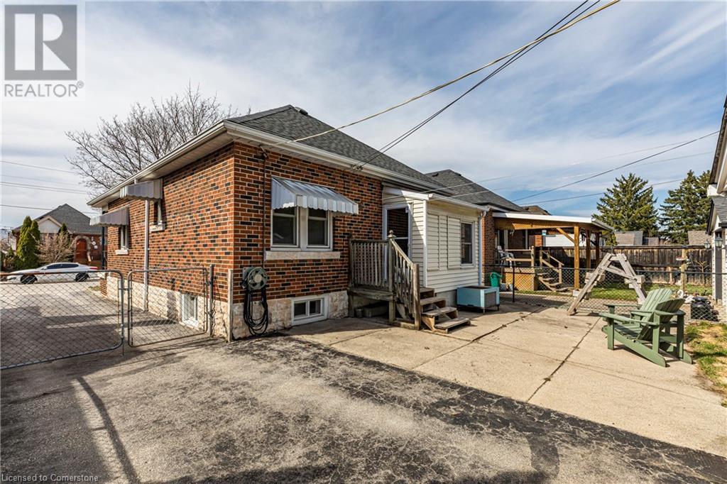 57 Cameron Avenue S Property Photo 22