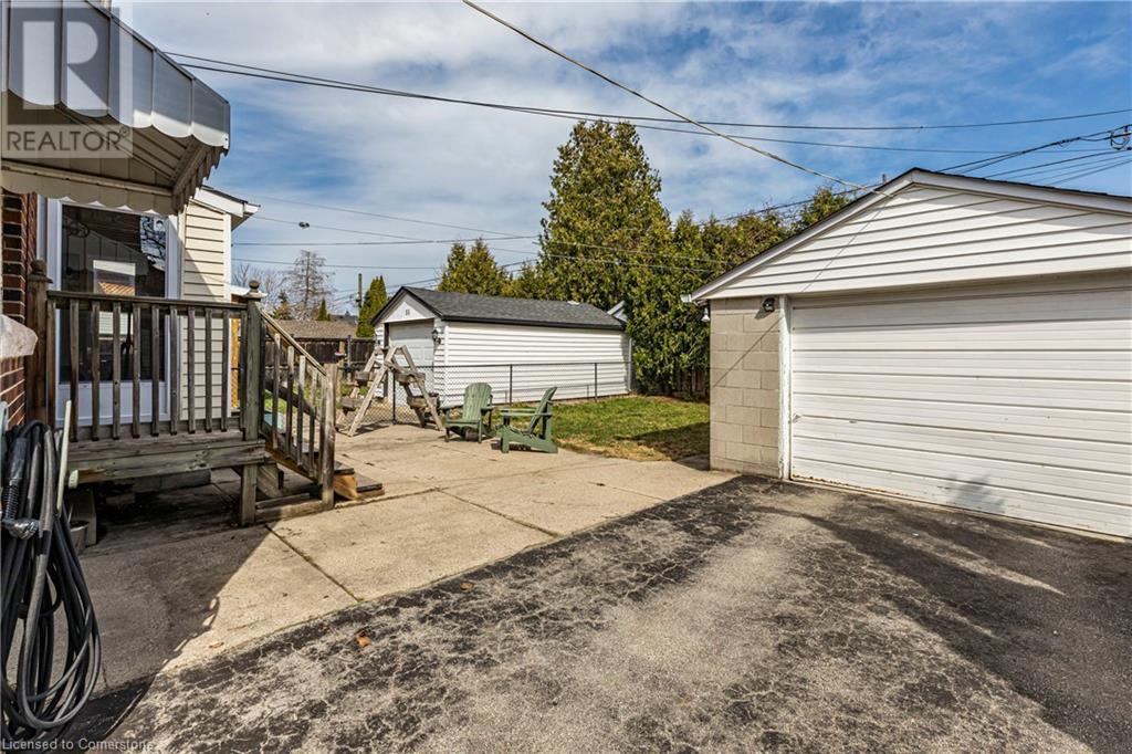 57 Cameron Avenue S Property Photo 23