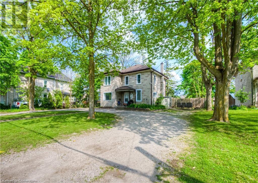 332 Queen Street W Property Photo 2
