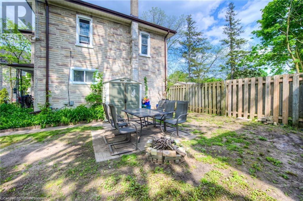 332 Queen Street W Property Photo 3