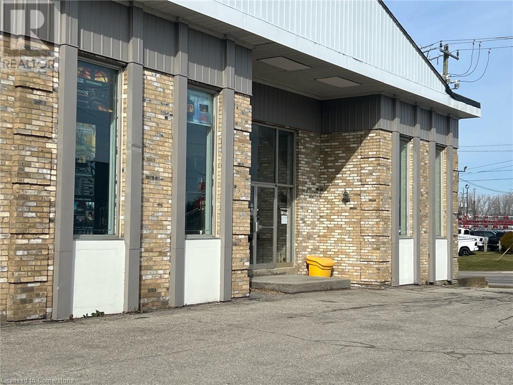 100 Dundas Street E Property Photo 6