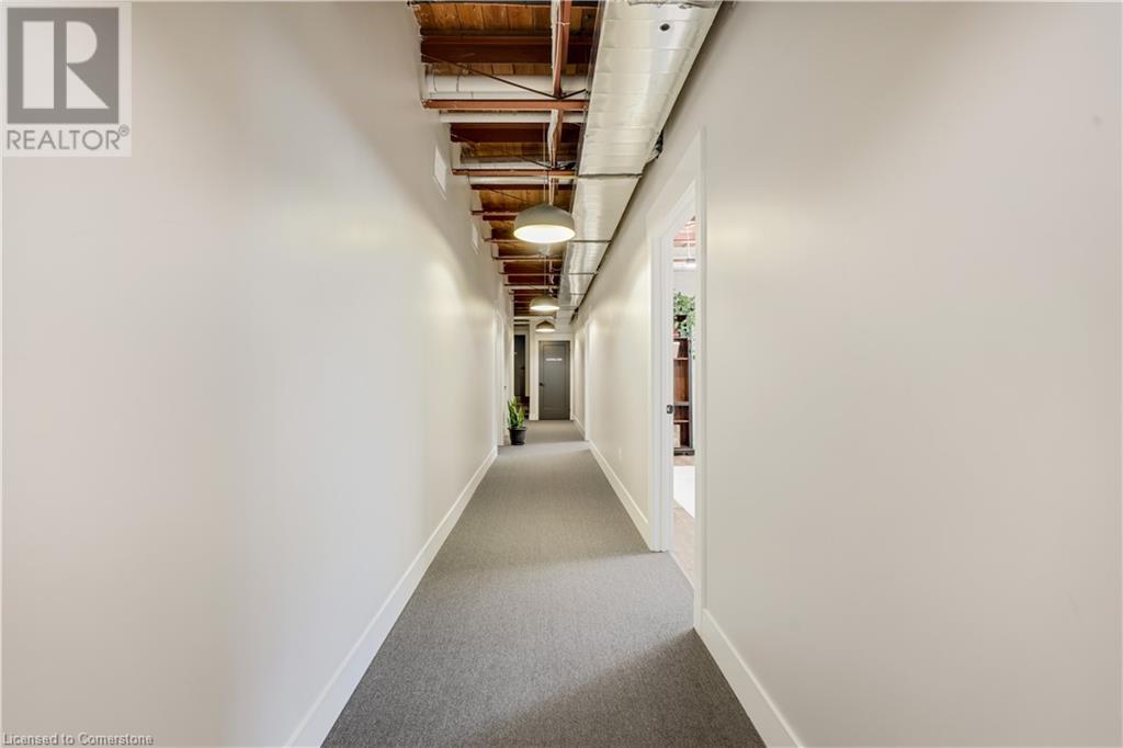 100 Dundas Street E Property Photo 15