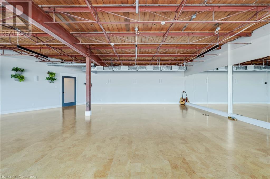 100 Dundas Street E Property Photo 25