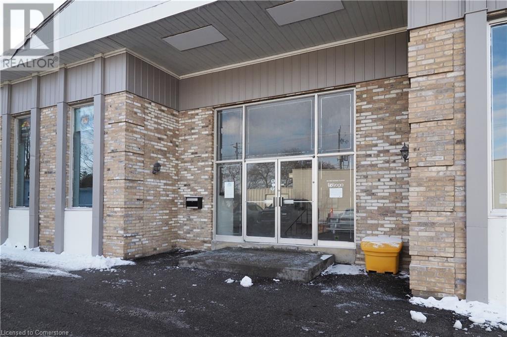 100 Dundas Street E Property Photo 4