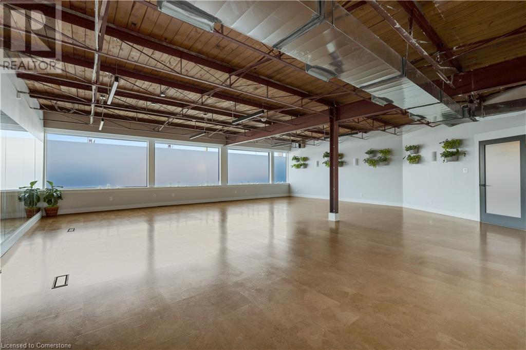 100 Dundas Street E Property Photo 26