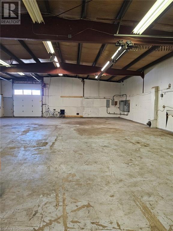 100 Dundas Street E Property Photo 45