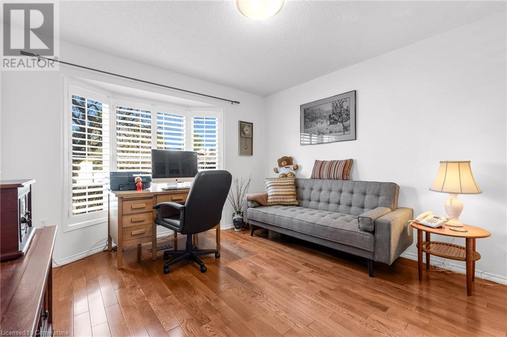 370 Silverbirch Boulevard Unit# 28 Property Photo 14