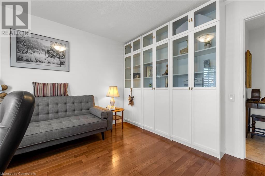 370 Silverbirch Boulevard Unit# 28 Property Photo 15