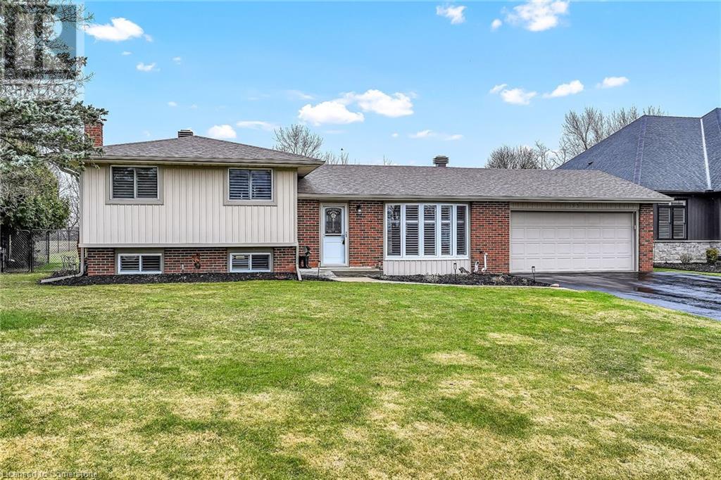 33 Echo Street E Property Photo